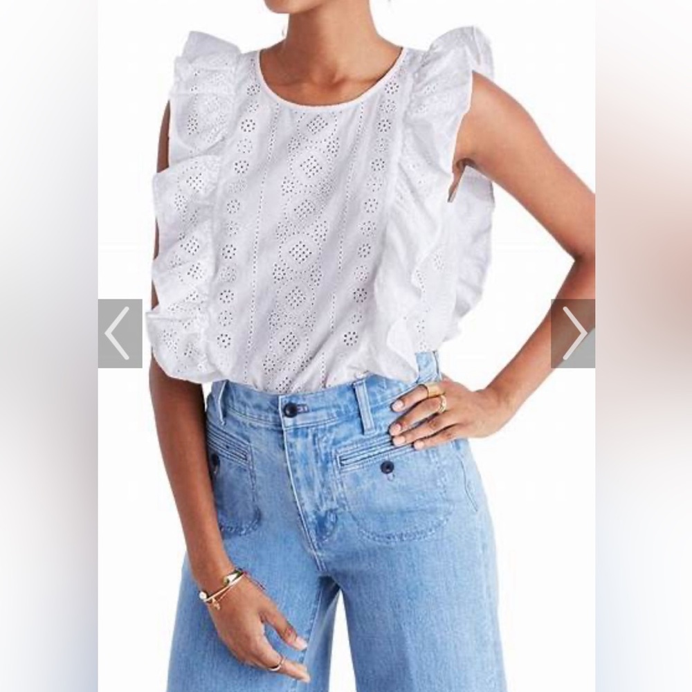 Shilla eyelet top. Size Small